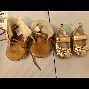 2 pair of baby girl shoes 0-3 months NEW